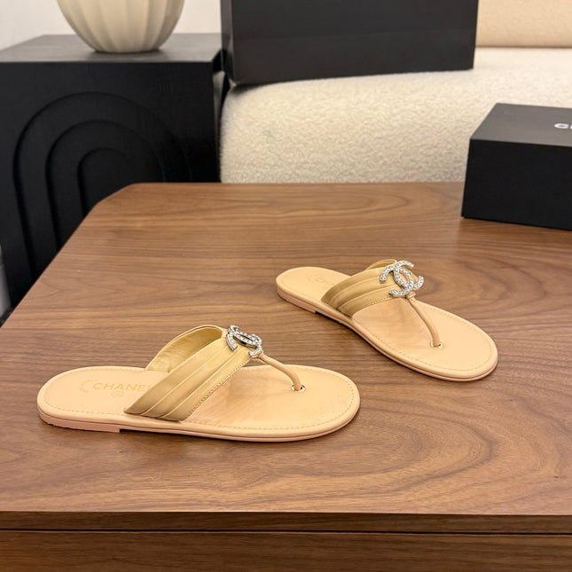 CHANEL 26S THONG SANDALS IN BEIGE CALFSKIN WITH RHINESTONE CC LOGO