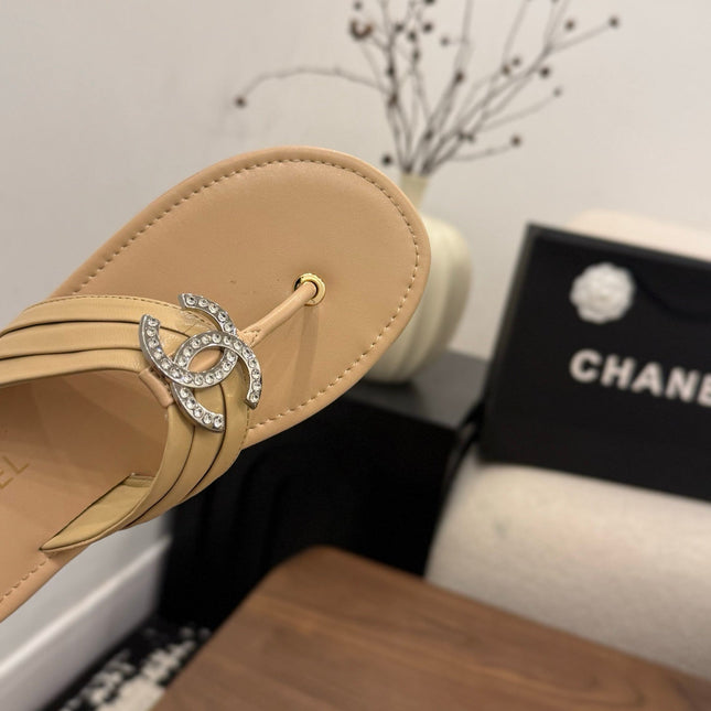 CHANEL 26S THONG SANDALS IN BEIGE CALFSKIN WITH RHINESTONE CC LOGO
