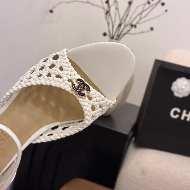 CHANEL 26S HIGH-HEELED BACK-STRAP SANDALS 60 MM IN WHITE WOVEN LAMBSKIN