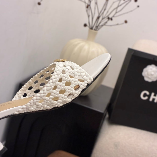 CHANEL 26S HIGH HEELS SANDALS 60 MM IN WHITE WOVEN LAMBSKIN