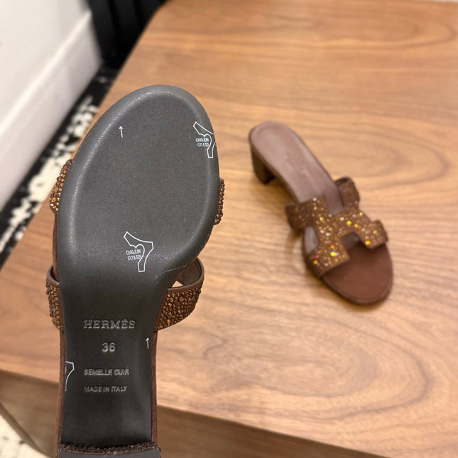 HM 26S OASIS SANDAL IN DARK BROWN SUEDE WITH CRYSTALS