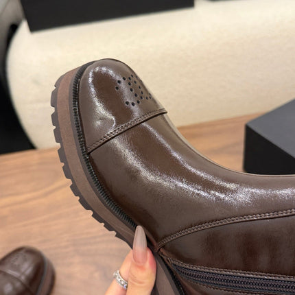 CHANEL 26S ANKLE BOOTS 45 MM IN BROWN PATENT LEATHER ROUNDED TOE