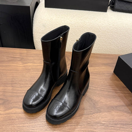 CHANEL 26S ANKLE BOOTS 45 MM IN BLACK PATENT LEATHER ROUNDED TOE