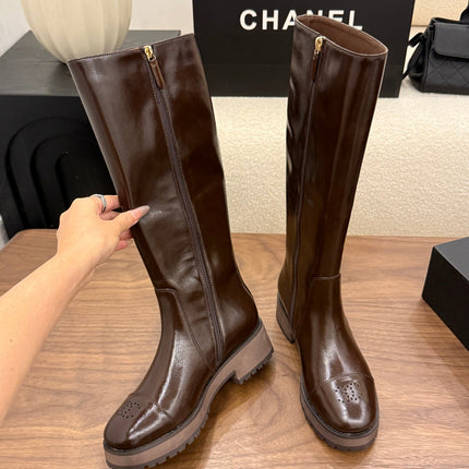 CHANEL 26S TALL BOOTS 45 MM IN BROWN PATENT LEATHER ROUNDED TOE