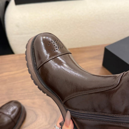 CHANEL 26S TALL BOOTS 45 MM IN BROWN PATENT LEATHER ROUNDED TOE