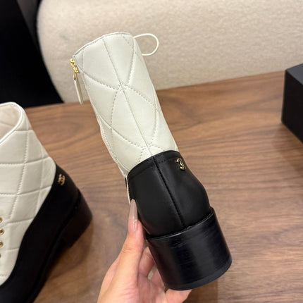 CHANEL 26S LACE UP HIGH TOP BOOTS 45 MM IN BLACK AND WHITE CALFSKIN
