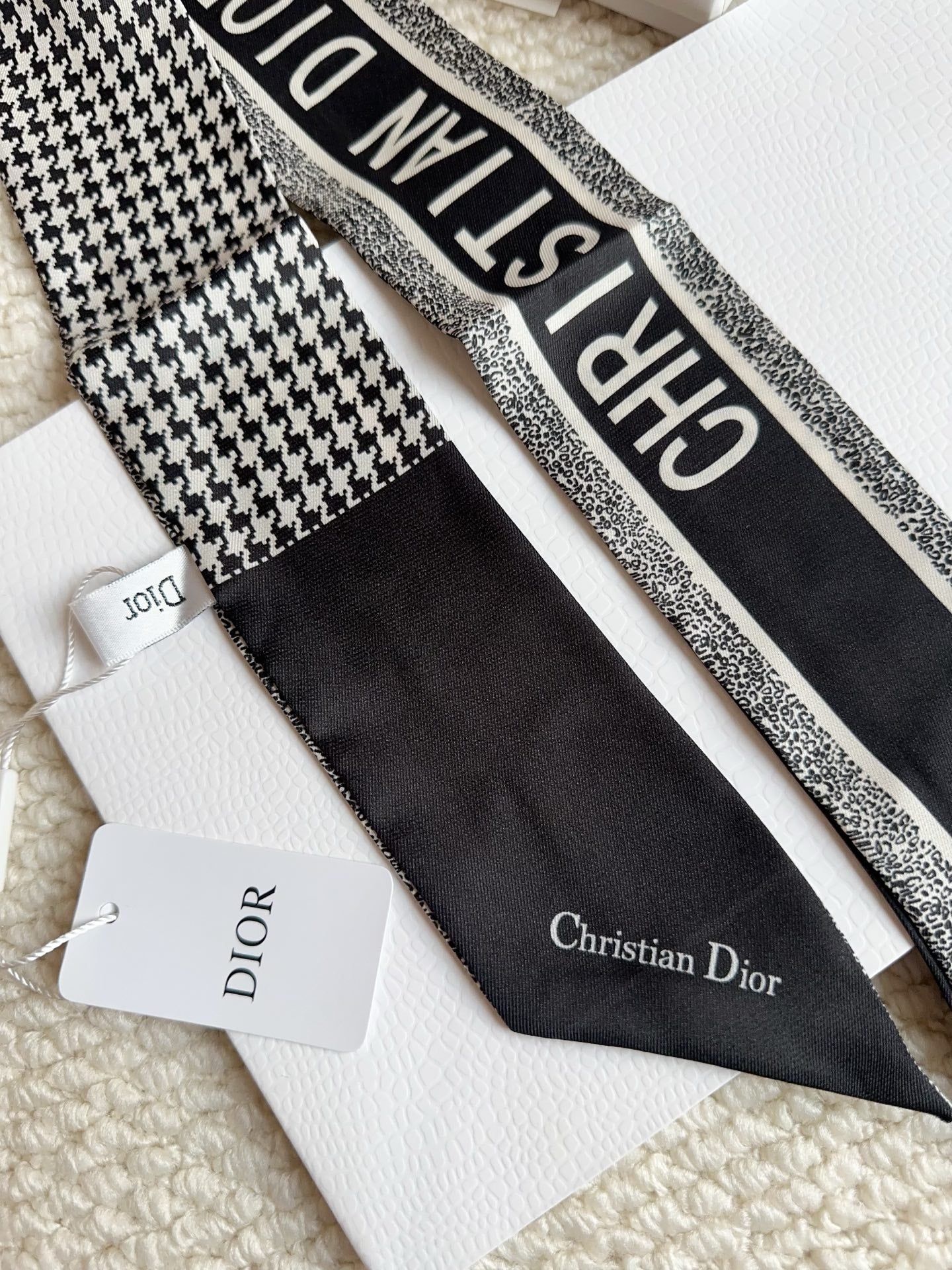 DIOR 26S SCARF 105CM IN SILK 298128