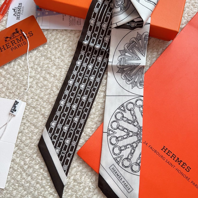 HERMES 26S SCARF 86 IN SILK 309606