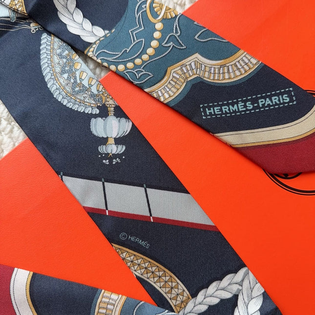 HERMES 26S SCARF 86 IN SILK 309619