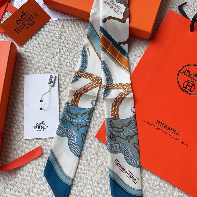 HERMES 26S SCARF 86 IN SILK 309621