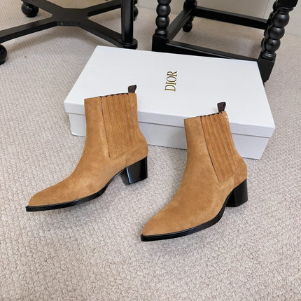 DIOR 26S BLOCK HEEL CHELSEA ANKLE BOOTS IN TAN BROWN SUEDE