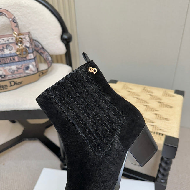 DIOR 26S BLOCK HEEL CHELSEA ANKLE BOOTS IN BLACK SUEDE