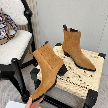 DIOR 26S BLOCK HEEL CHELSEA ANKLE BOOTS IN TAN BROWN SUEDE