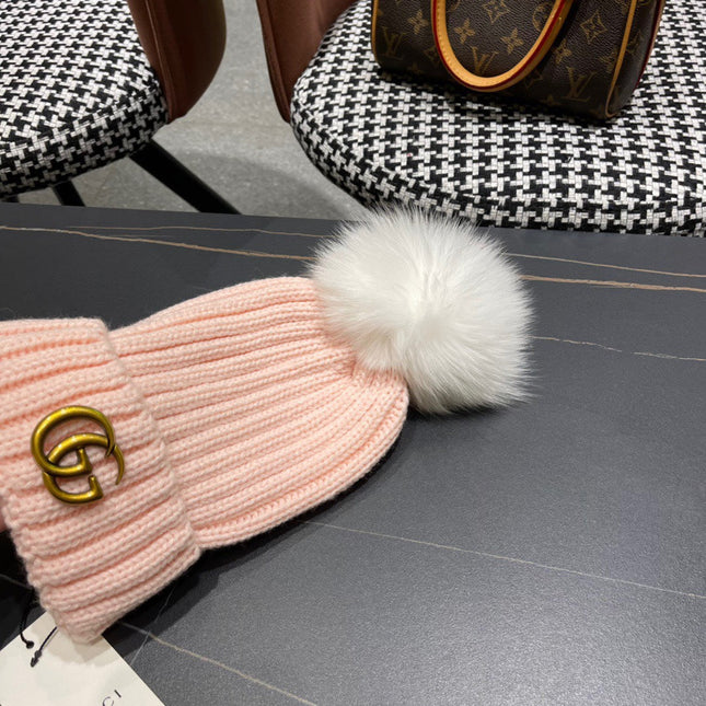 BEANIE HAT IN LIGHT PINK WOOL 403392