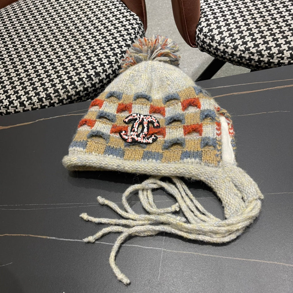 KNITTED WOOL HAT COLORFUL 425766