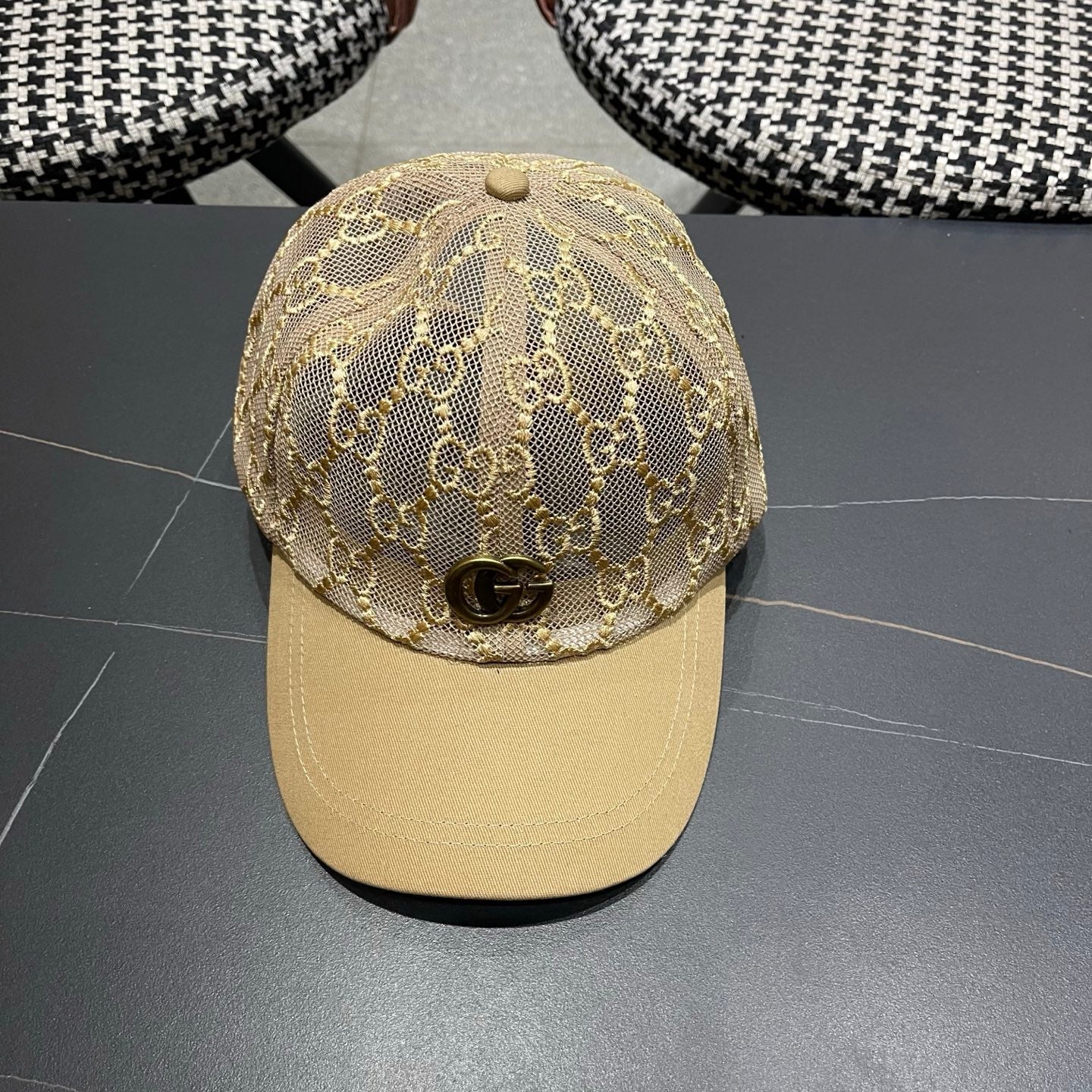 GUCCI 26S BASEBALL CAP STYLE 242