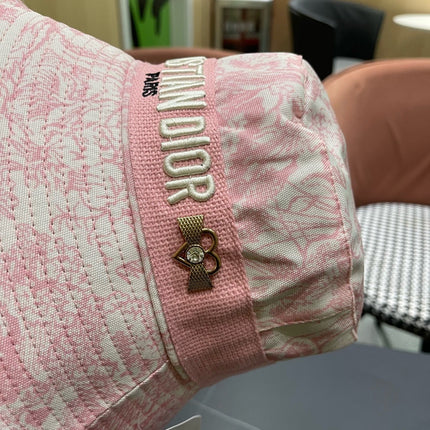 DIOR 26S BUCKET HAT STYLE 126
