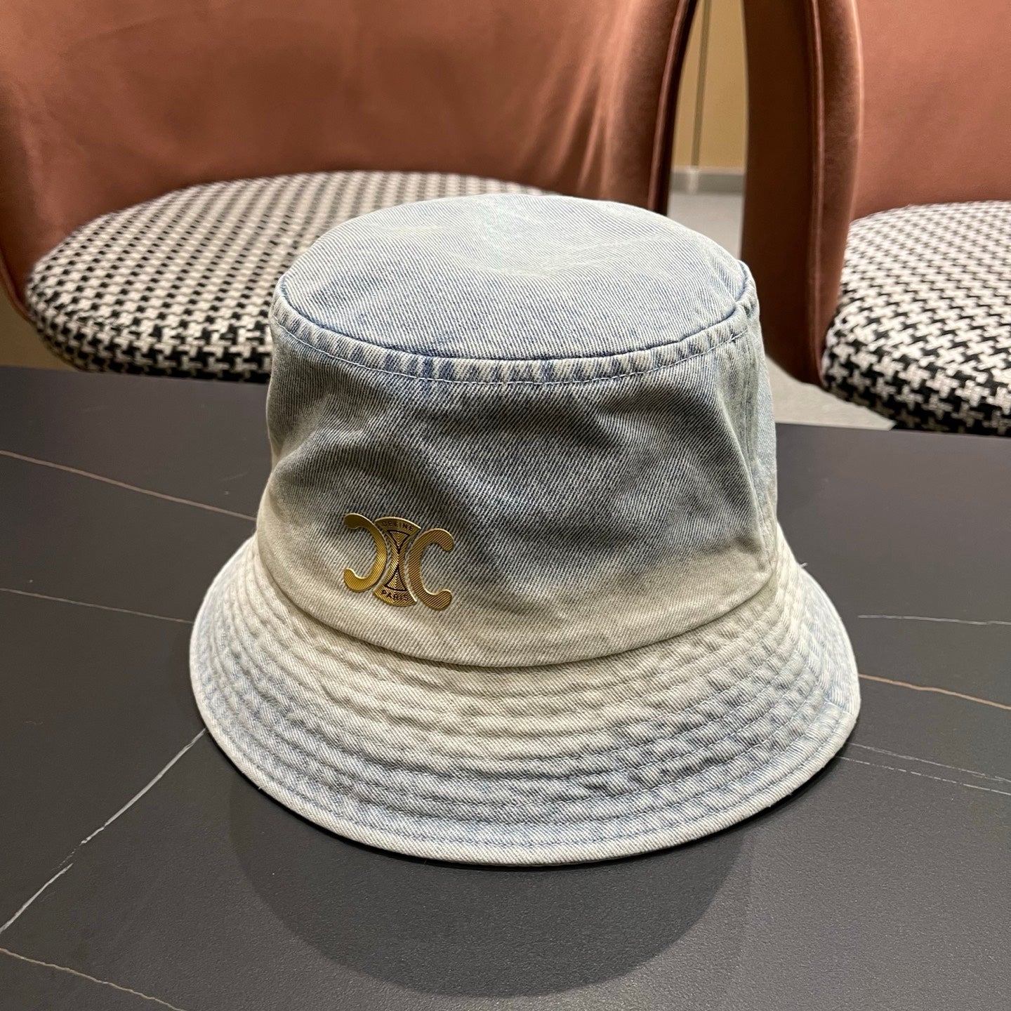 CELINE 26S BUCKET HAT STYLE 186