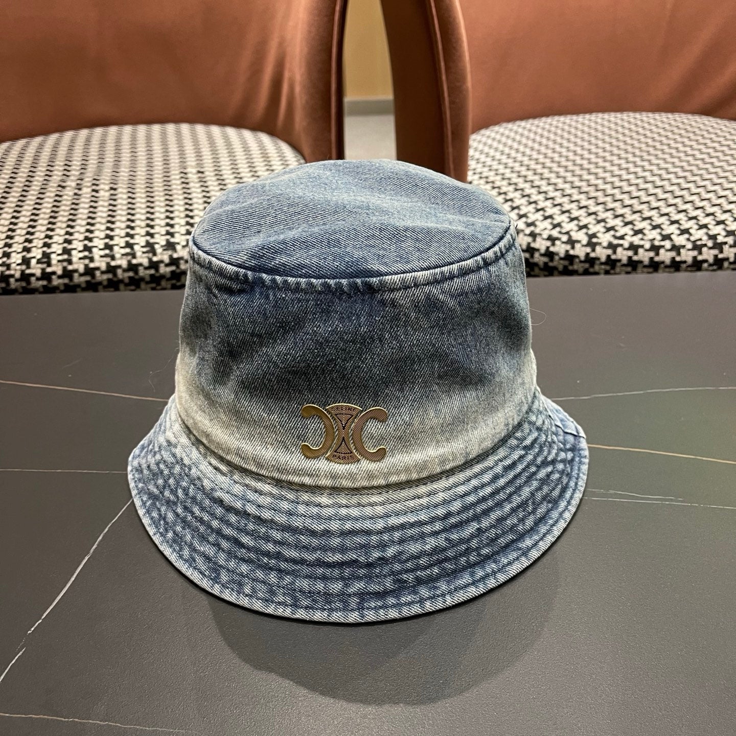 CELINE 26S BUCKET HAT STYLE 184