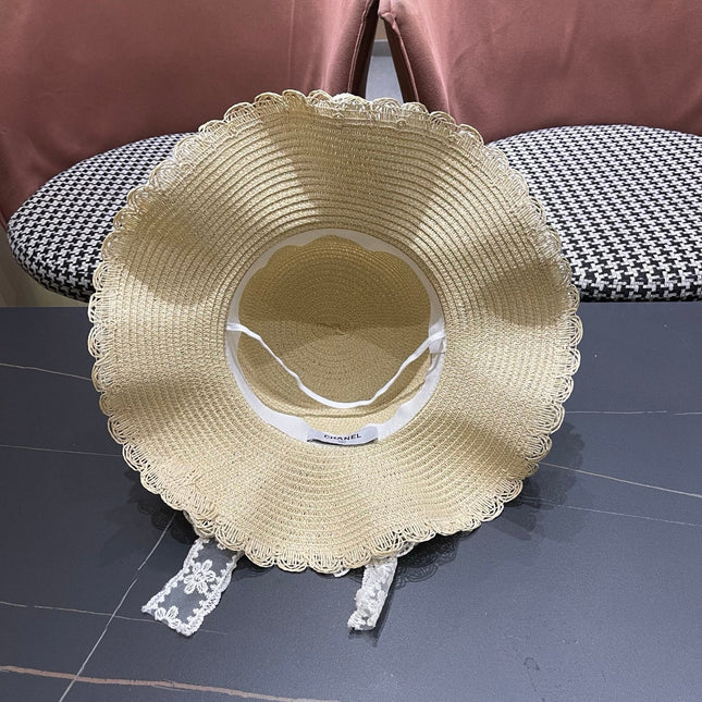 CHANEL 26S LACE-OVERLAY WIDE-BRIM STRAW HAT 335731