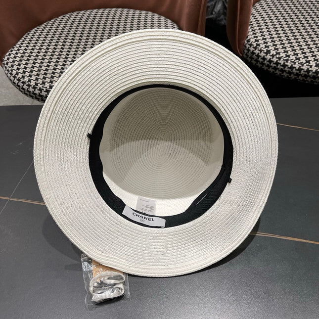 CHANEL 26S PEARL & ROSETTE STRAW BOATER HAT 337935