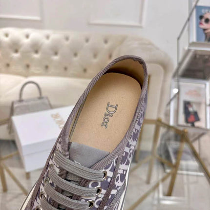 DIOR 26S LOW-TOP SNEAKERS IN LIGHT PURPLE DIOR OBLIQUE CANVAS