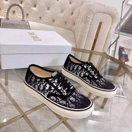 DIOR 26S LOW-TOP SNEAKERS IN BLACK DIOR OBLIQUE CANVAS
