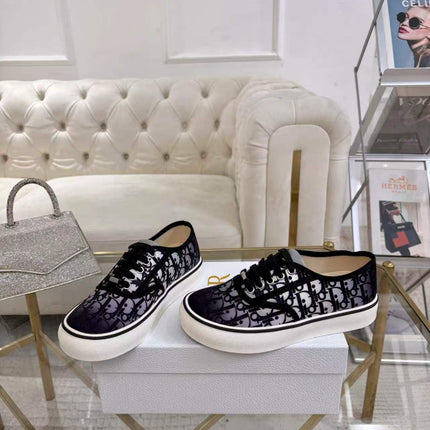 DIOR 26S LOW-TOP SNEAKERS IN BLACK DIOR OBLIQUE CANVAS