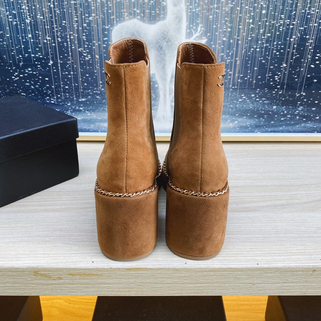 CC HIGH-HEELED BOOTS IN CARAMEL BROWN SUEDE