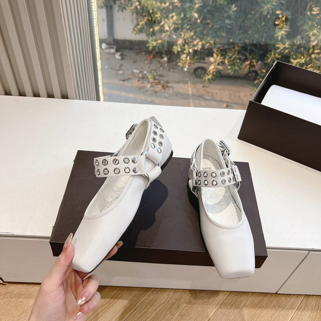 ALAIA 26S FLATS IN WHITE CALFSKIN WITH SILVER STUD STRAP