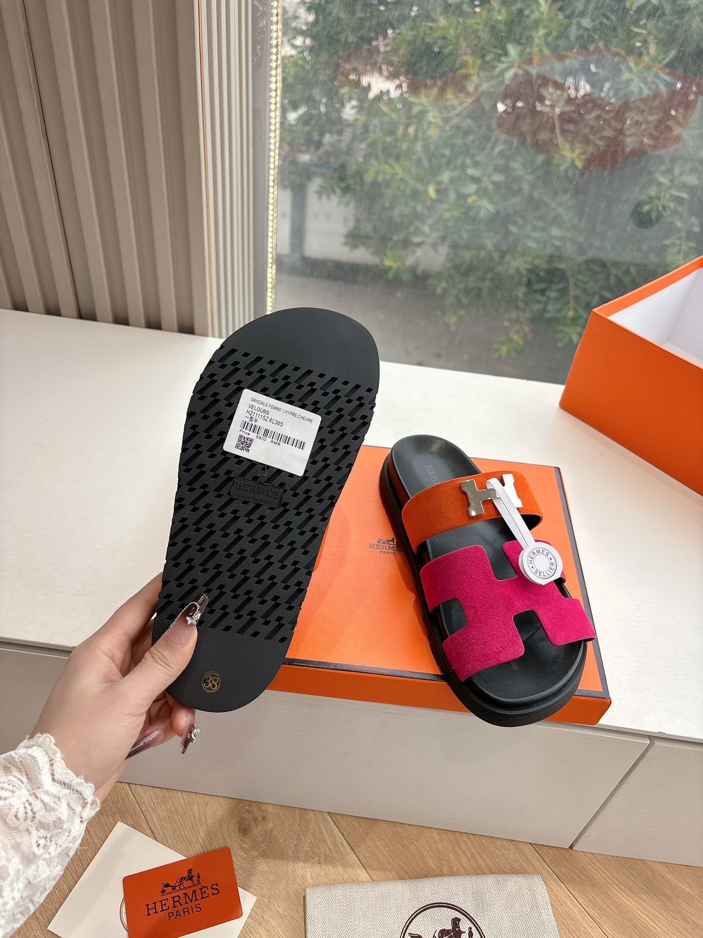 CHYPRE SANDAL IN DARK PINK MIX ORANGE SUEDE