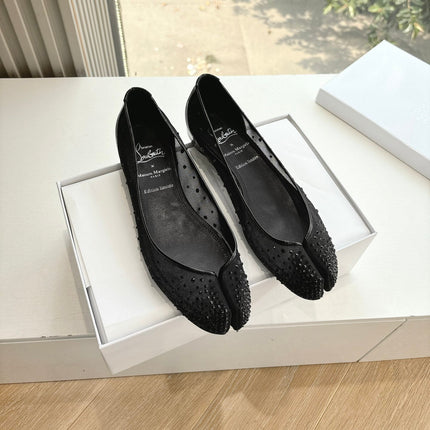 Collection image for: CHRISTIAN LOUBOUTIN FLATS