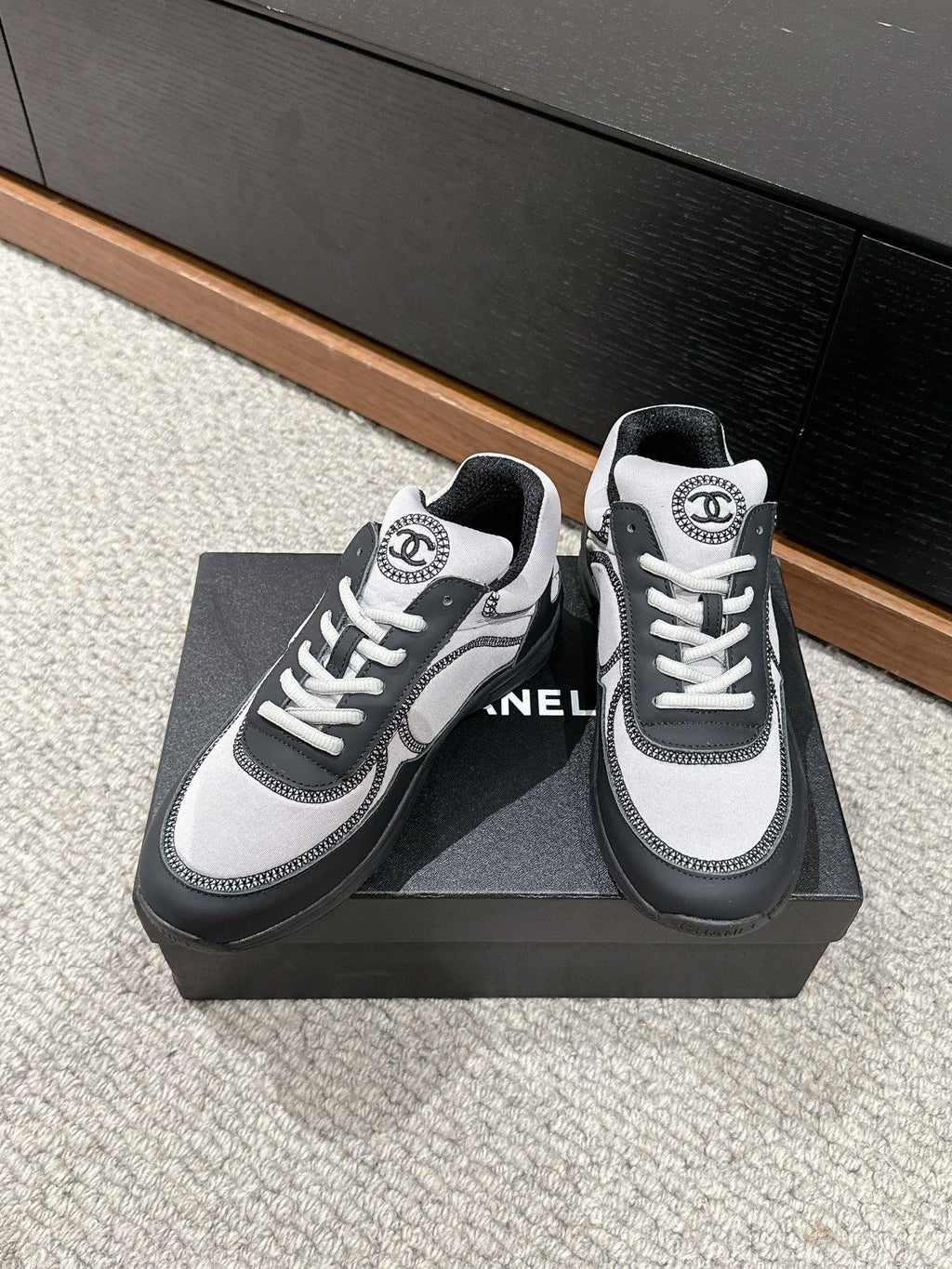 CLASSIC TRAINER IN GREY MIX BLACK FABRIC