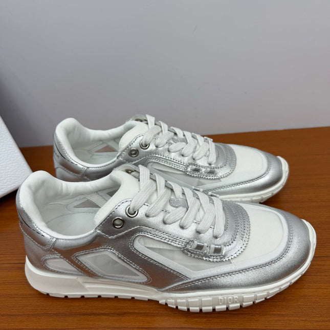 DIOR 26S SNEAKERS IN WHITE AND SILVER CALFSKIN AND MESH
