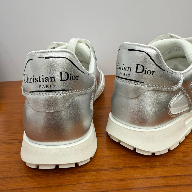 DIOR 26S SNEAKERS IN WHITE AND SILVER CALFSKIN AND MESH