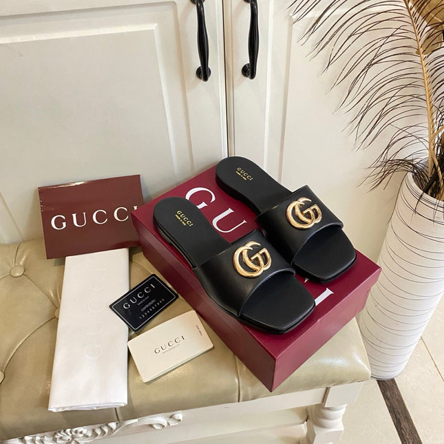 GUCCI 26S SLIDES IN BLACK CALFSKIN