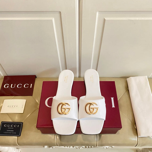 GUCCI 26S SLIDES IN WHITE CALFSKIN