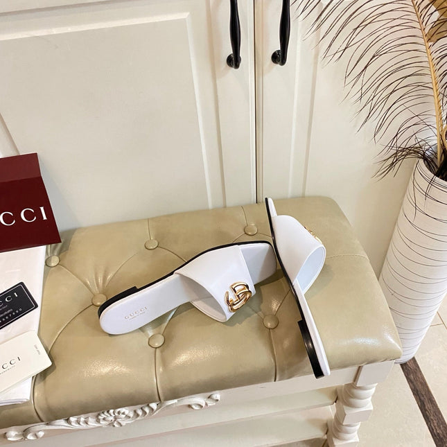 GUCCI 26S SLIDES IN WHITE CALFSKIN