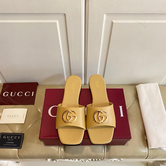 GUCCI 26S SLIDES IN DARK BEIGE CALFSKIN