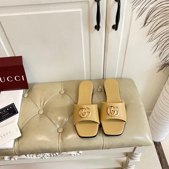 GUCCI 26S SLIDES IN DARK BEIGE CALFSKIN