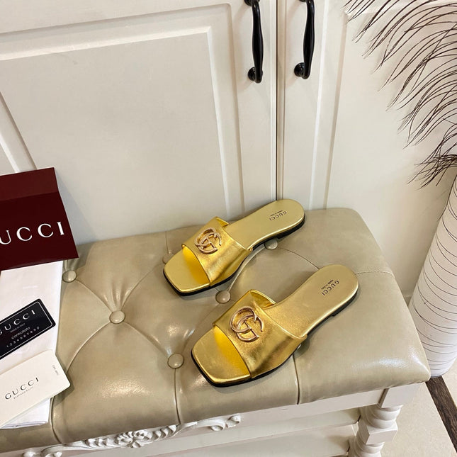 GUCCI 26S SLIDES IN GOLD CALFSKIN