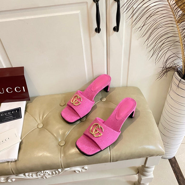 GUCCI 26S HIGH-HEELED SANDALS IN PINK CANVAS WITH GOLD HARDWARE
