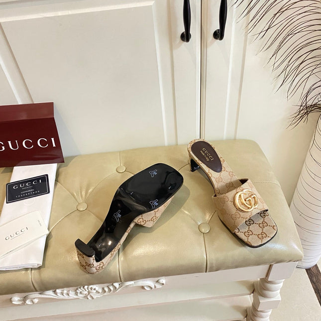 GUCCI 26S HIGH-HEELED SANDALS IN BEIGE CANVAS WITH GOLD HARDWARE