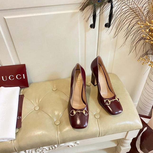 GUCCI 26S HORSEBIT MID-HEEL PUMPS 100 MM IN DARK RED CALFSKIN