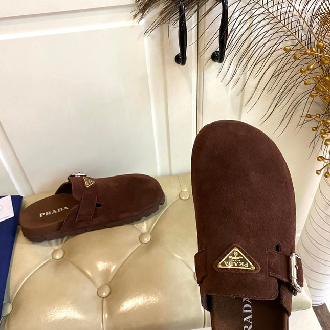 PRADA 26S BUCKLE CLOG SANDALS CHUNKY SOLE IN DARK BROWN SUEDE