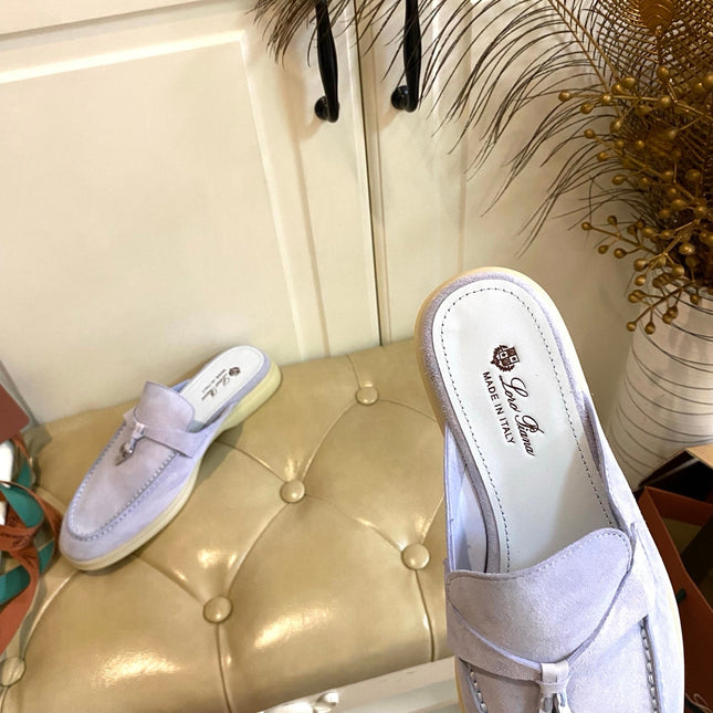 LP 26S LOCK CHARM MULES IN LIGHT PURPLE SUEDE GOLD HARDWARE