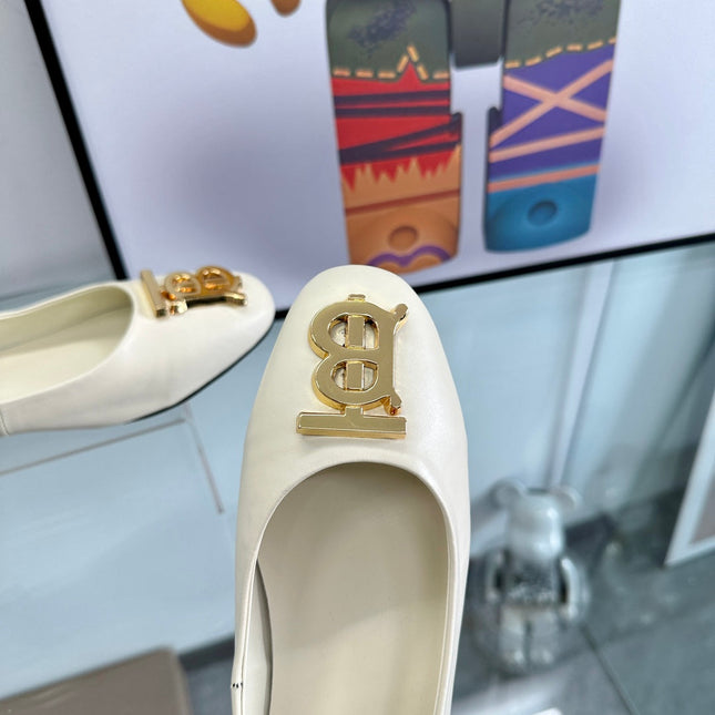 BURBERRY 26S BALLET FLATS IN CREAM WHITE CALFSKIN