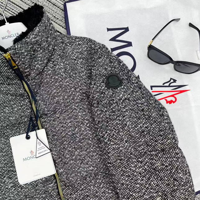 MONCLER 25S SHORT DOWN JACKET 288