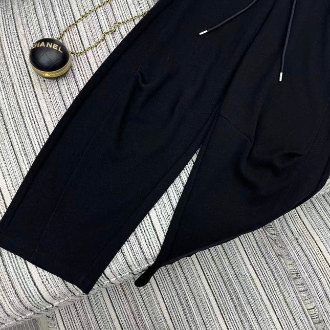 MIUMIU PANTS STYLE 572