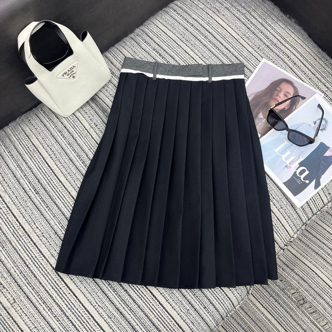 PRADA 26S PLEATED SKIRT 762